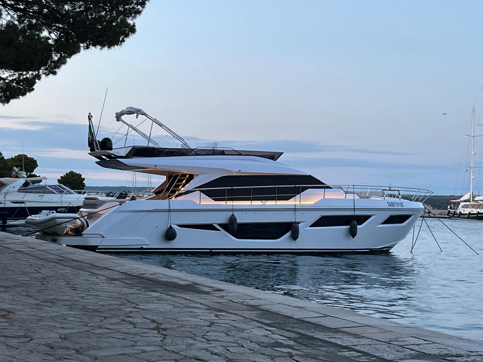 2023 FERRETTI YACHTS 580 
